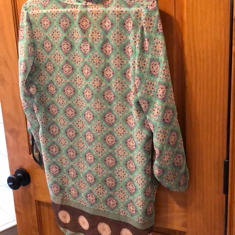 Top - Picture 3 of 4